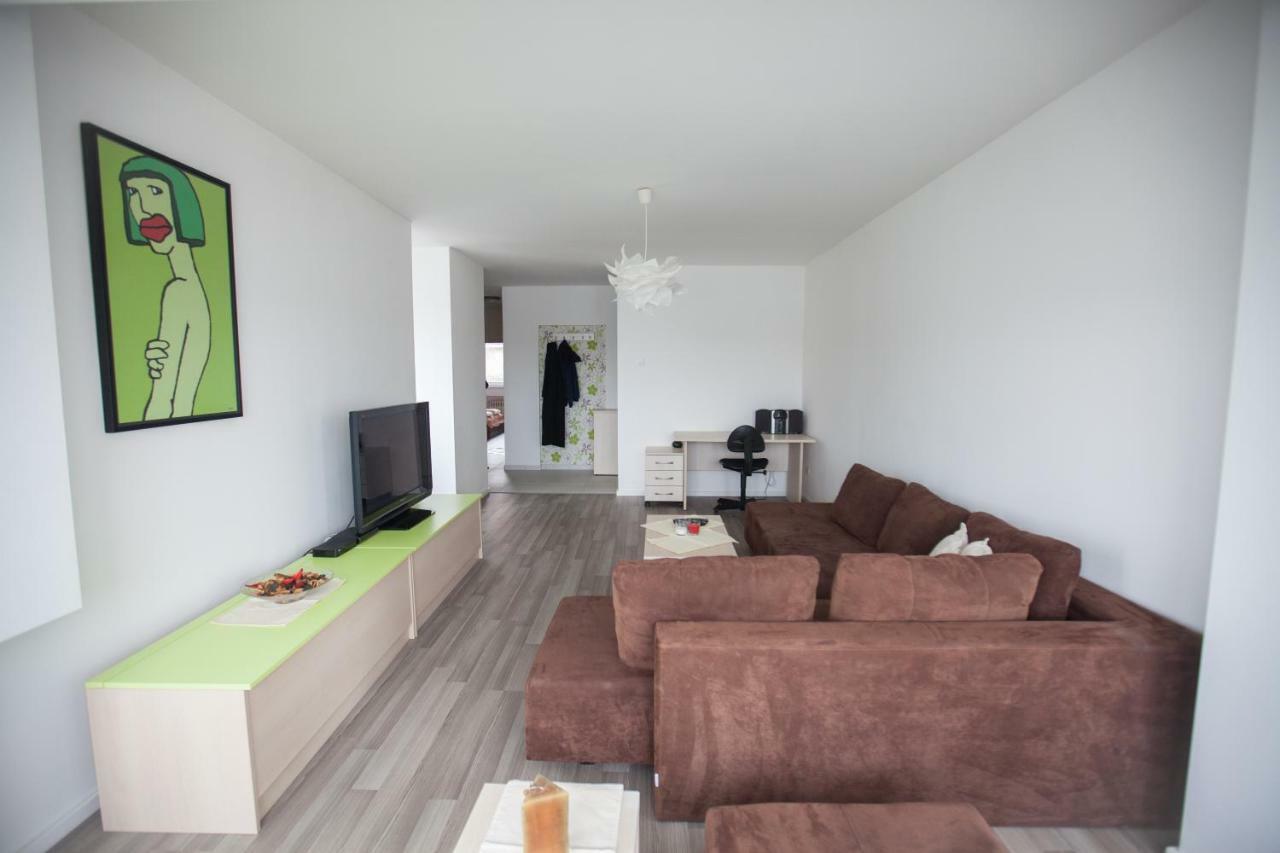 Riverview Apartment Осиек Экстерьер фото